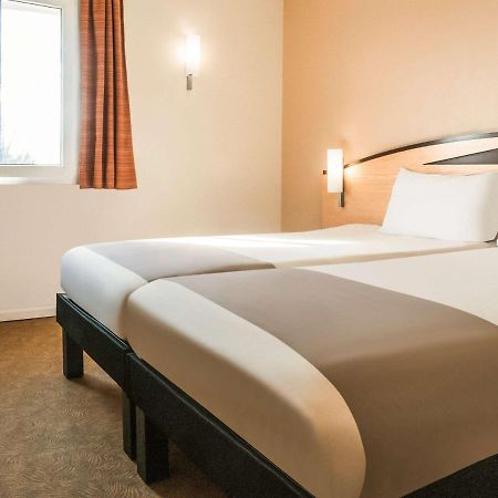 Ibis Chesterfield North - Barlborough Экстерьер фото