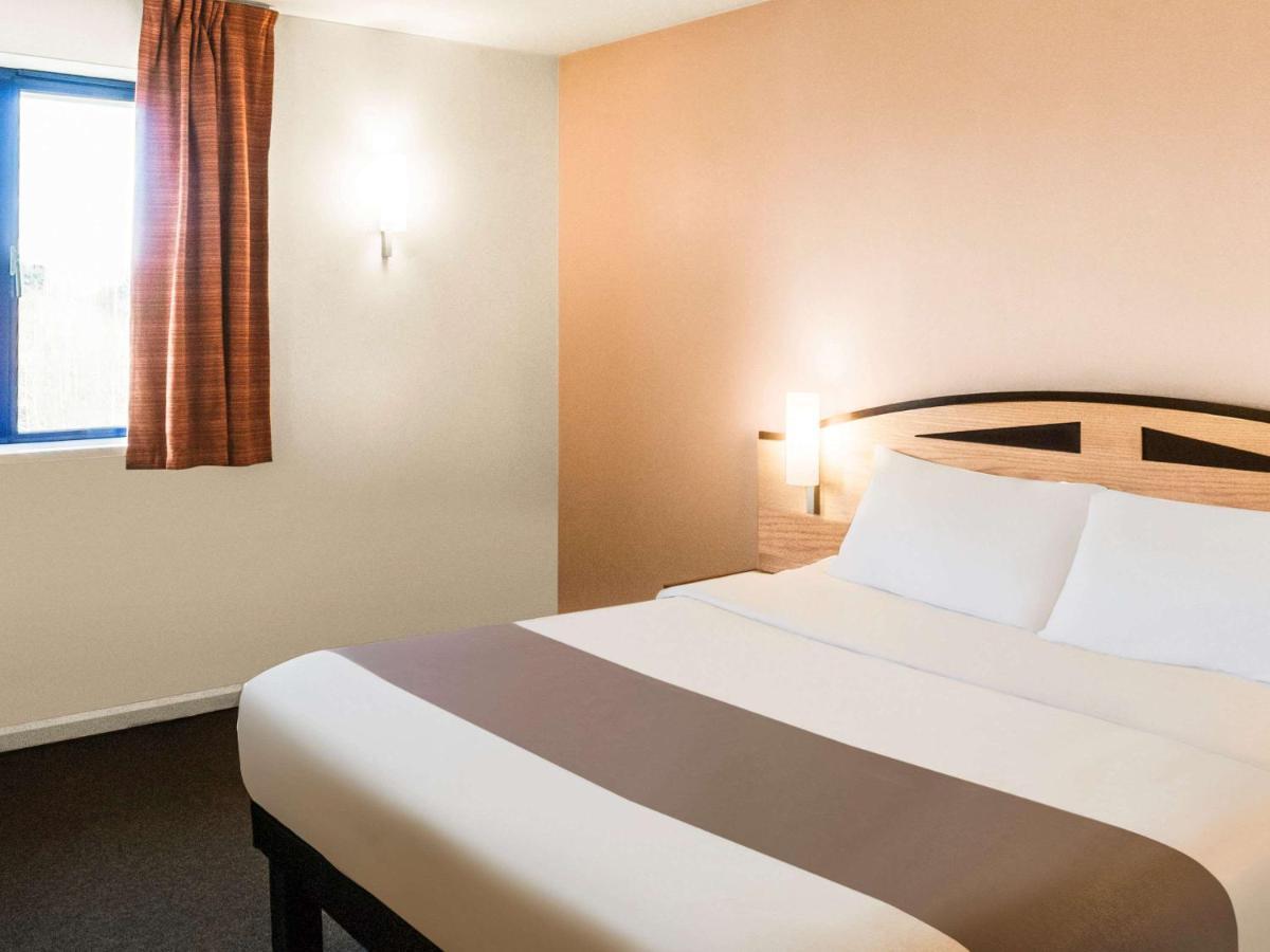 Ibis Chesterfield North - Barlborough Экстерьер фото