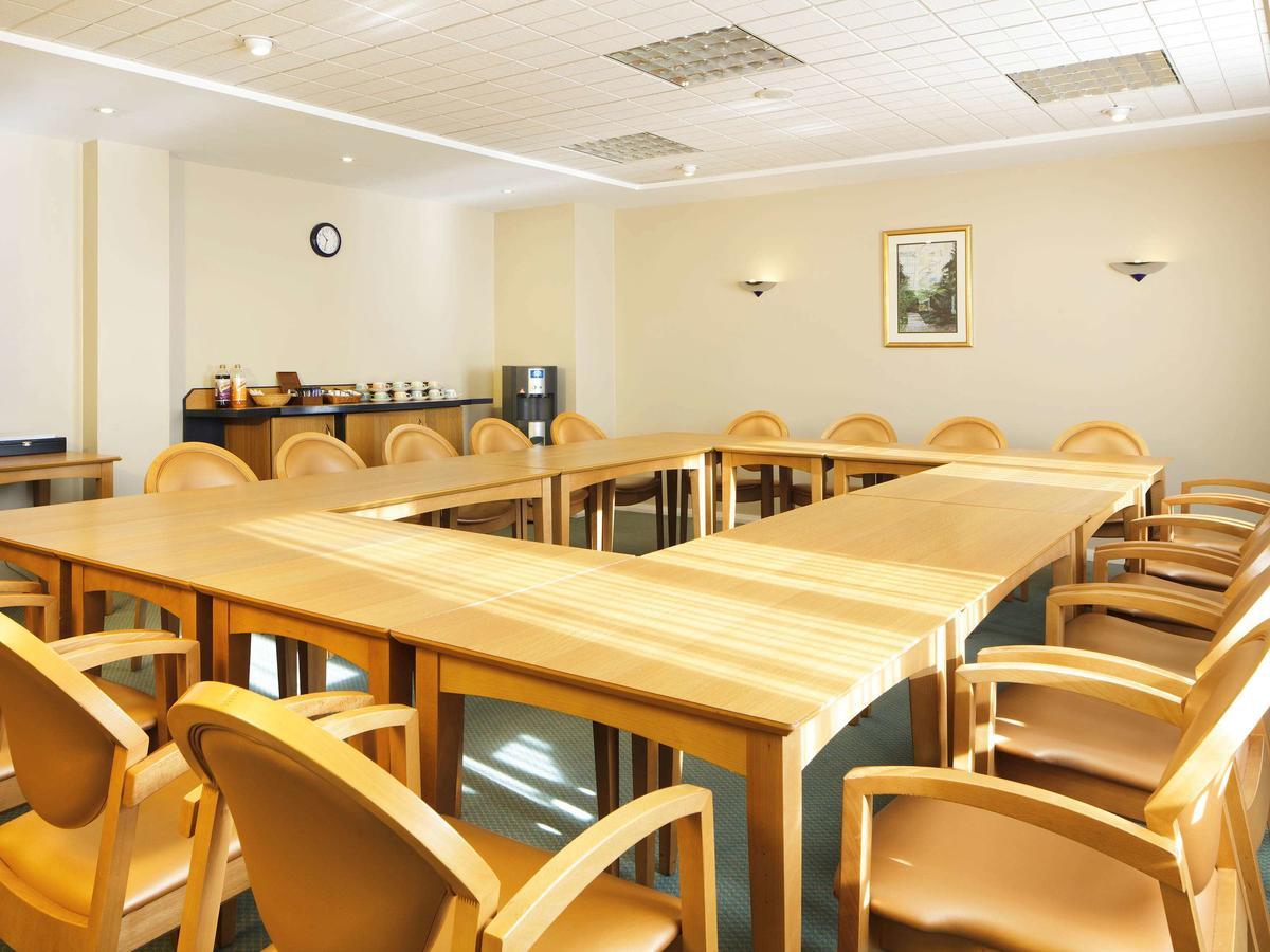 Ibis Chesterfield North - Barlborough Экстерьер фото