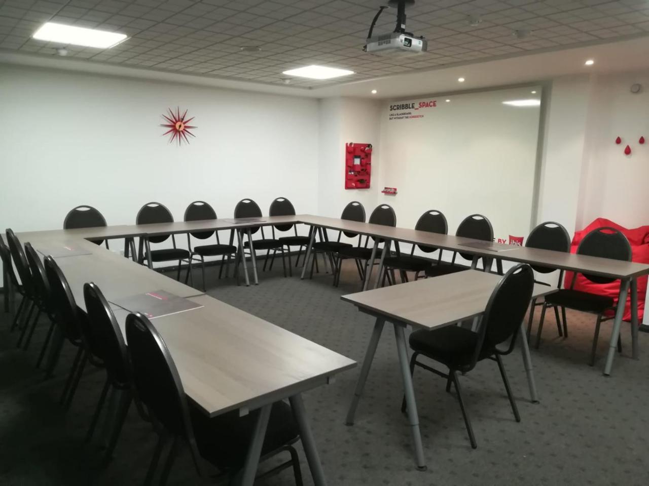 Ibis Chesterfield North - Barlborough Экстерьер фото