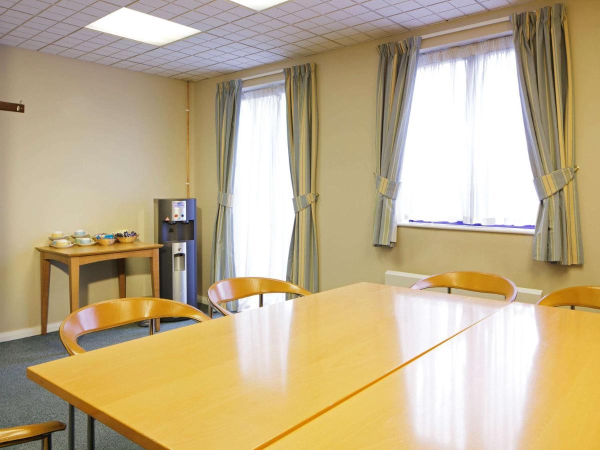 Ibis Chesterfield North - Barlborough Экстерьер фото